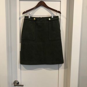 LOFT, Green Velvet Skirt with pockets, size 8